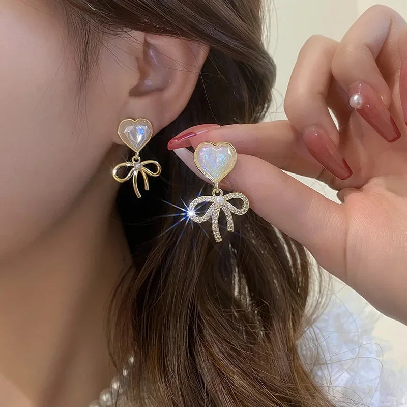 2022 New Trend Simulation Pearl Long Earrings Women's Flower Rhinestone